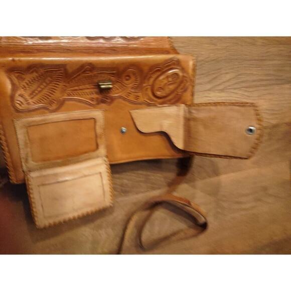 Vintage Large Leather Hand Tooled Brown Shoulder Bag Purse Tri fold Organizer - Picture 12 of 16